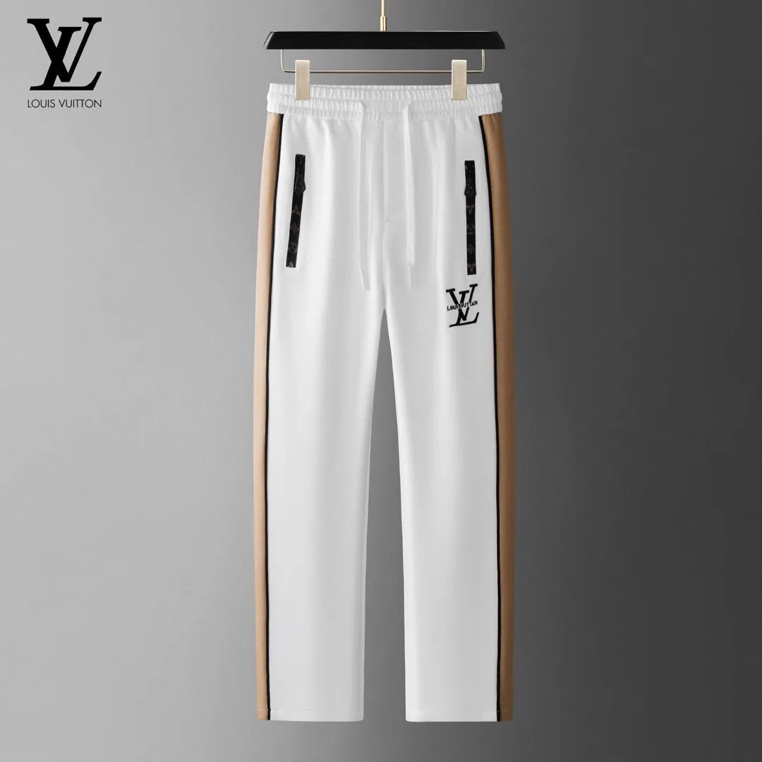 🅿️620 [LV Louis Vuitton] hot-selling suit is coming. Focus on the original version of the official website. 2025 new hot-selling cardigan and sweatshirt suit. The original order is the best. 🇭🇰The meticulous work of top designers. It has a fitting and perfect upper body effect. All-natural high-quality Tencel Roman cotton 100%, close-fitting comfort, noble and elegant! Original hardware embodies elegance and nobility! Counter size: M-4XL (up to 190 pounds)